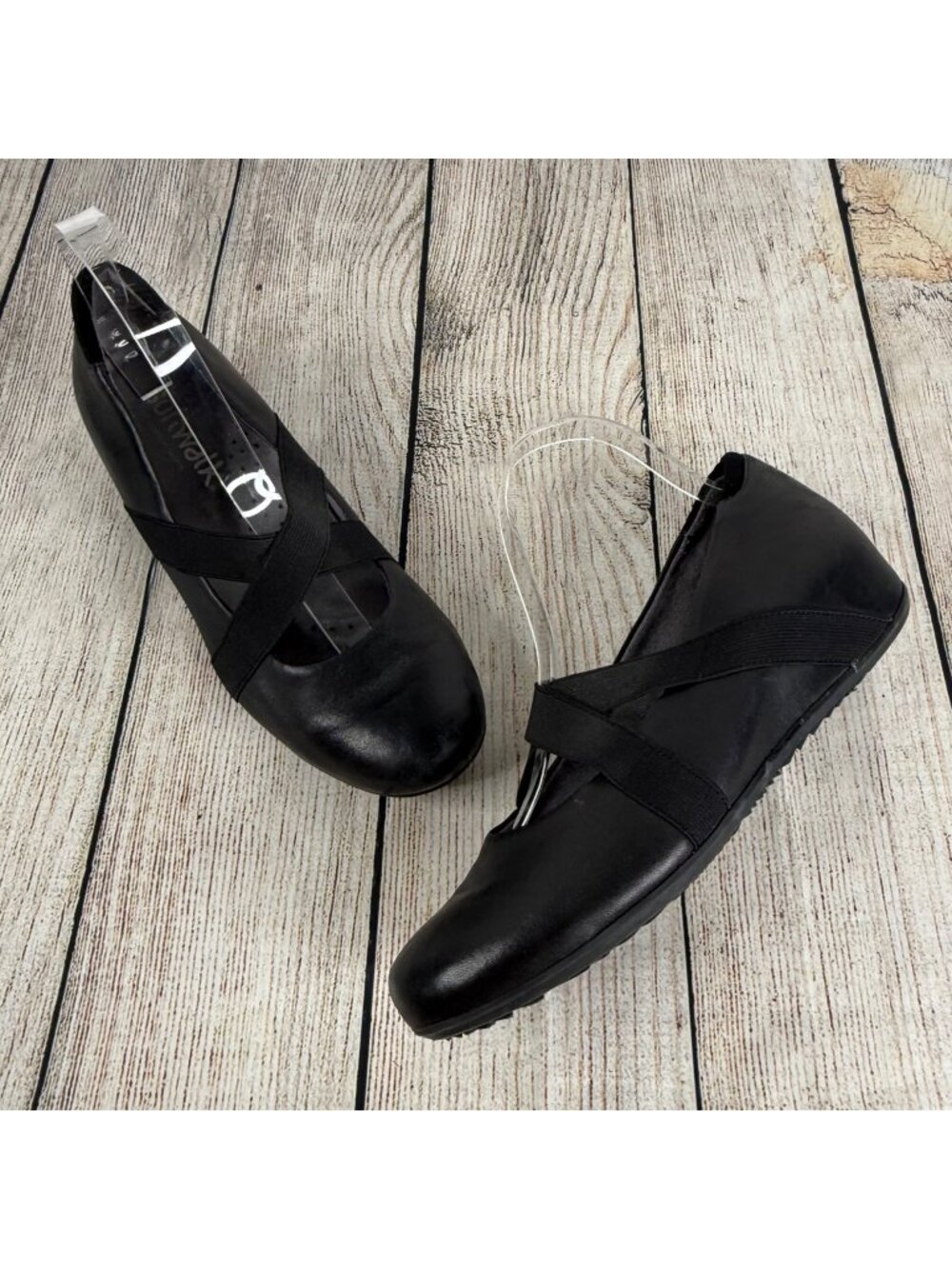 Softwalk Waverly Flats Shoes Hidden Wedge Heel Crisscross Stretch Straps Sz 7.5W